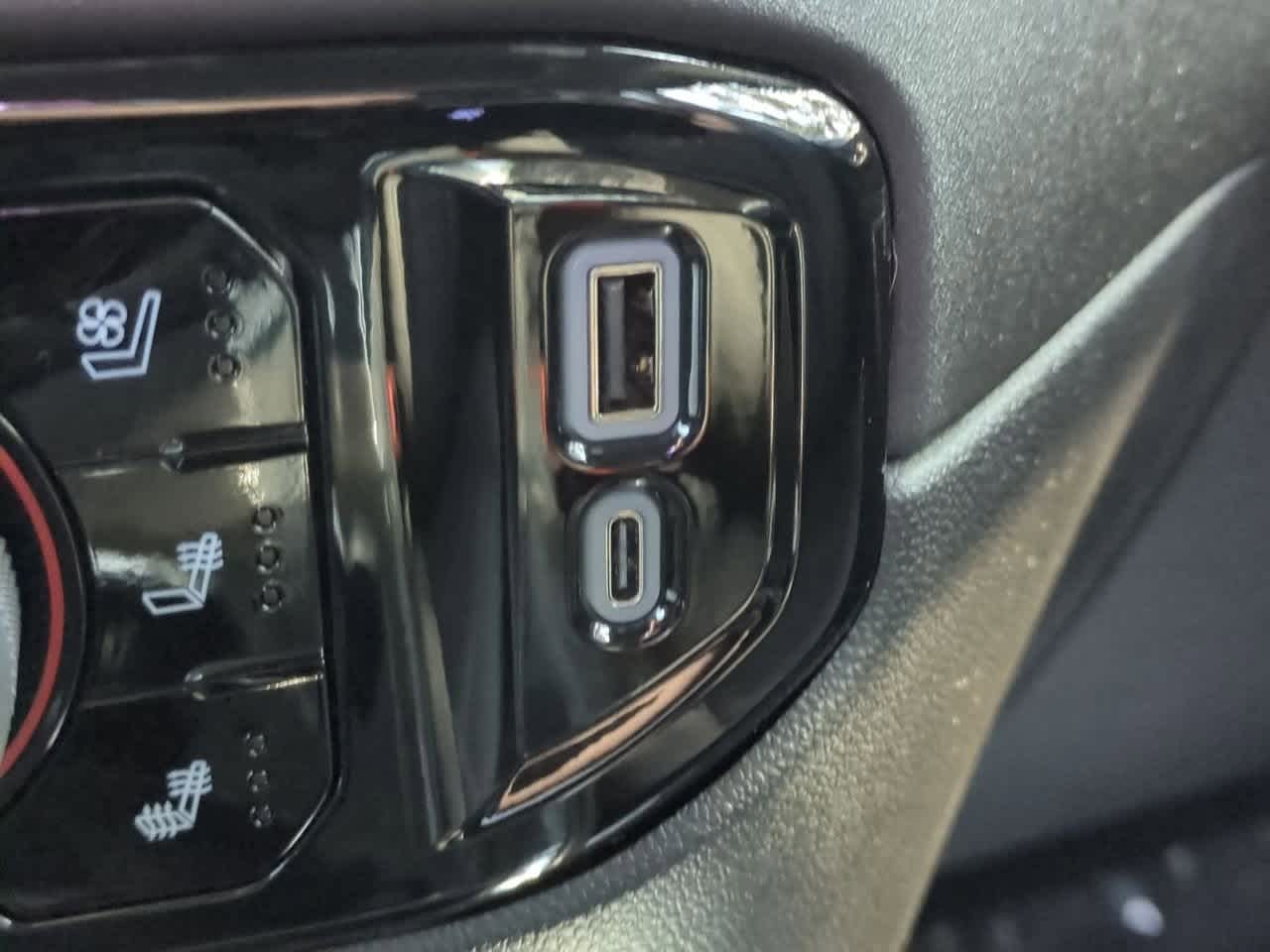 2025 Chevrolet Silverado 1500 4WD Crew Cab Short Bed LTZ