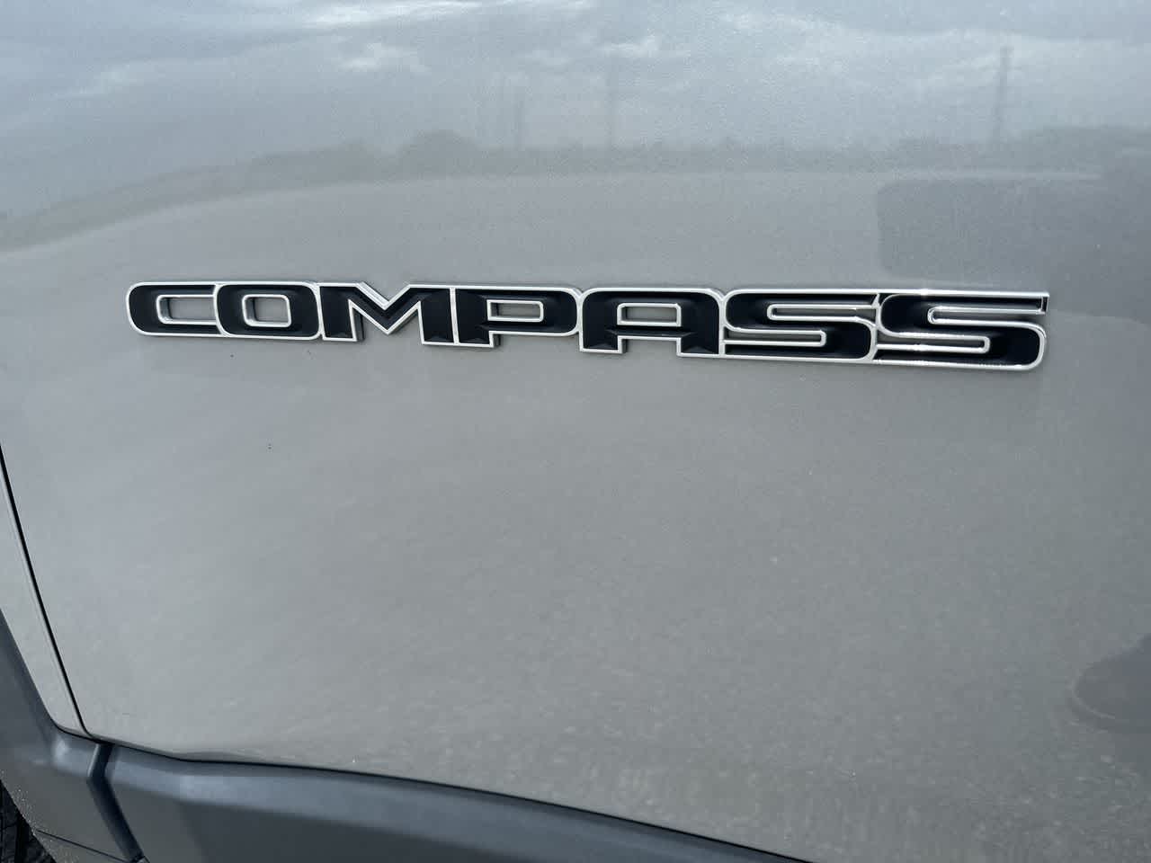 2022 Jeep Compass Latitude FWD
