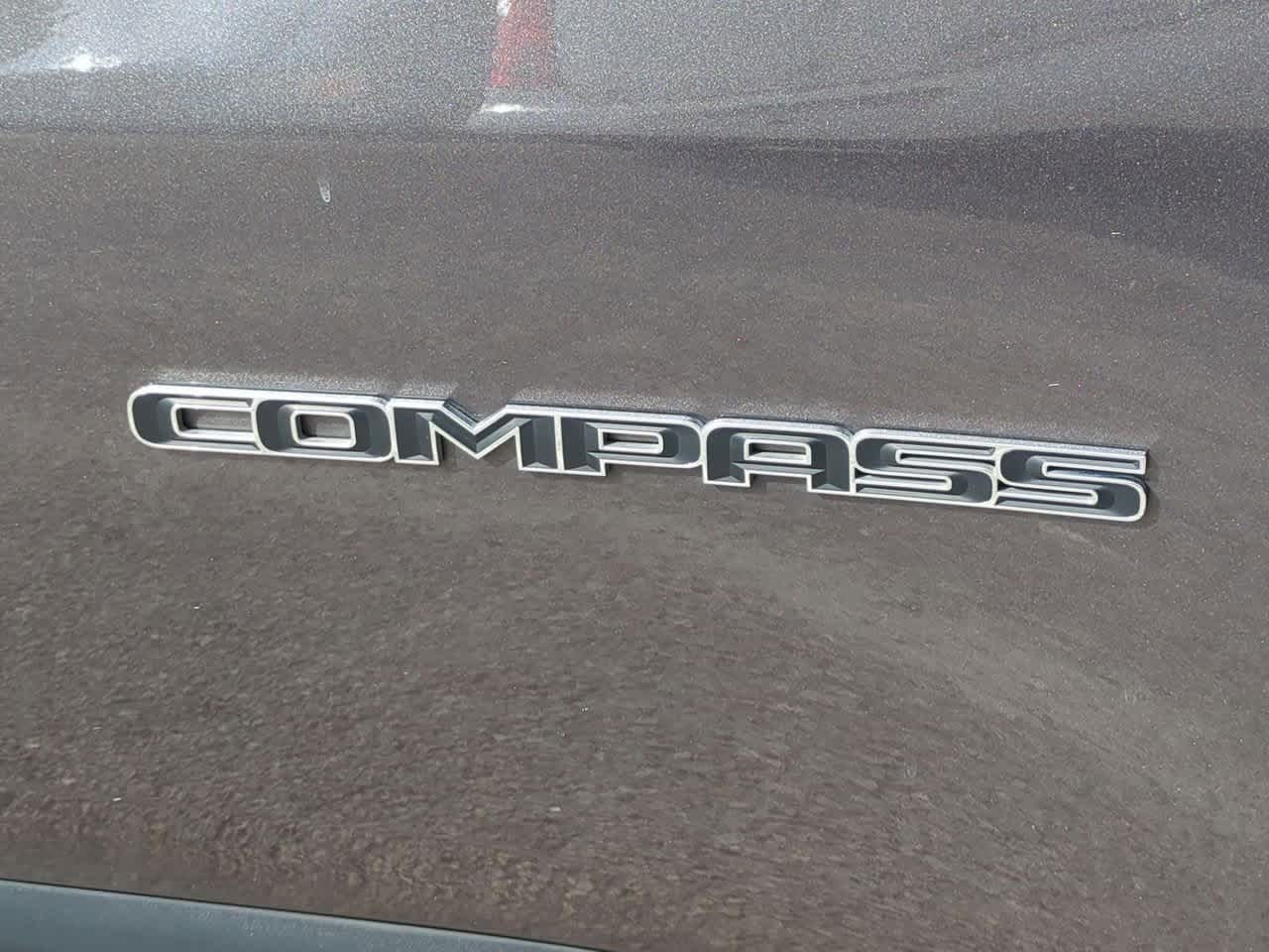 2022 Jeep Compass Latitude FWD