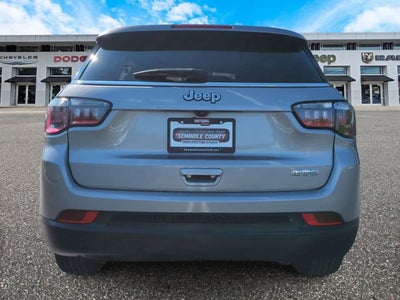 2022 Jeep Compass Latitude FWD