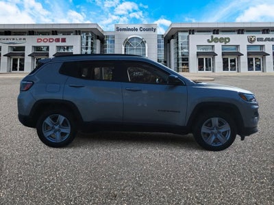 2022 Jeep Compass Latitude FWD