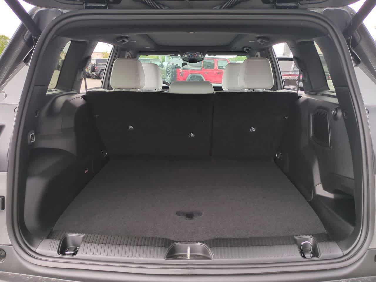 2026 Jeep Cherokee CHEROKEE OVERLAND 4X4