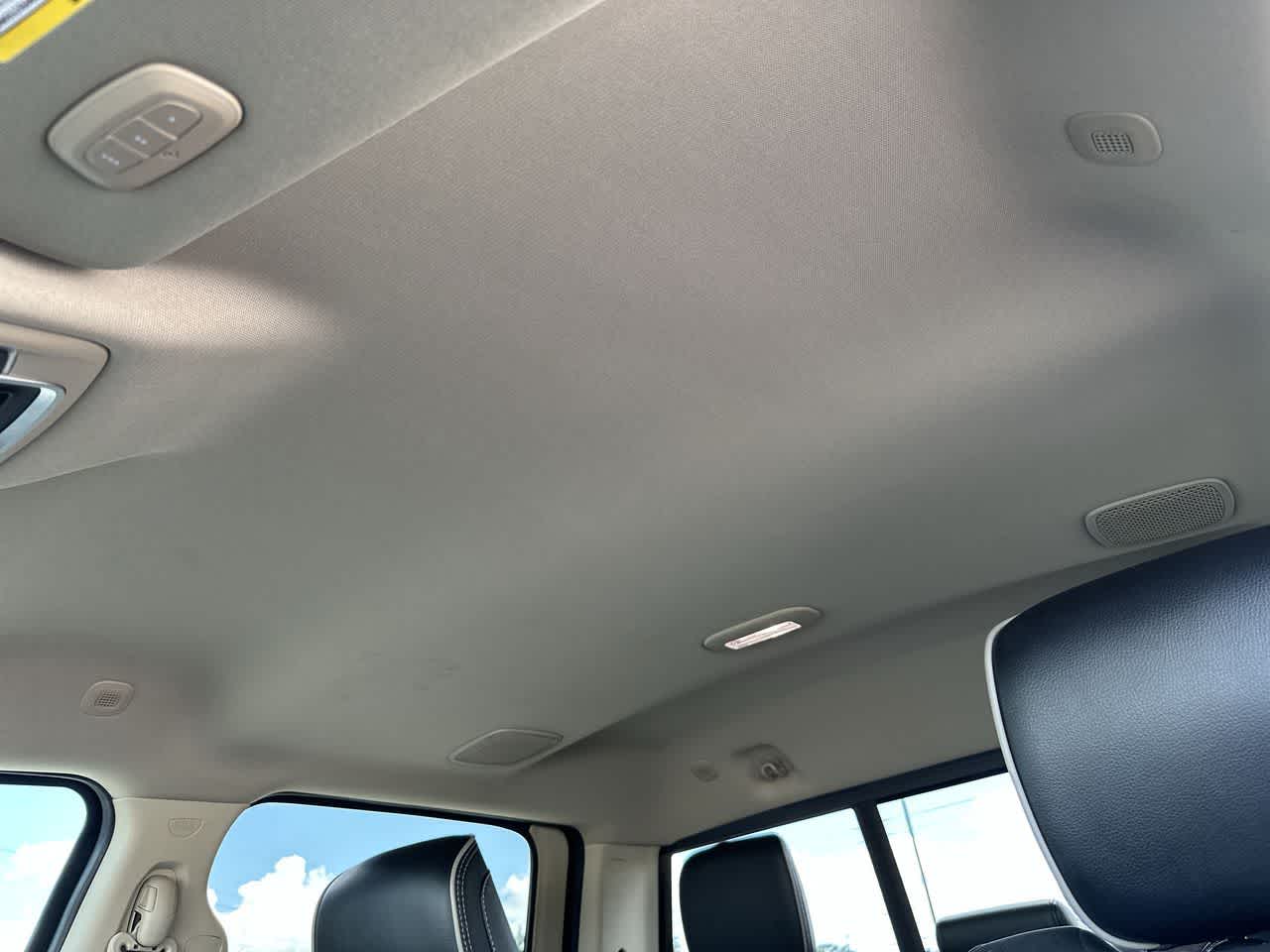 2022 RAM 3500 Laramie Crew Cab 4x2 6'4' Box
