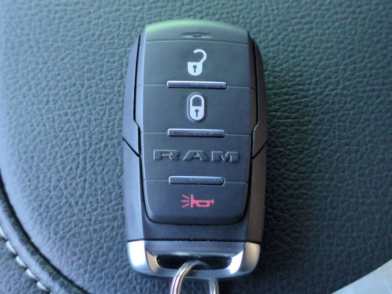 2026 RAM Ram 2500 RAM 2500 WARLOCK CREW CAB 4X4 6'4' BOX