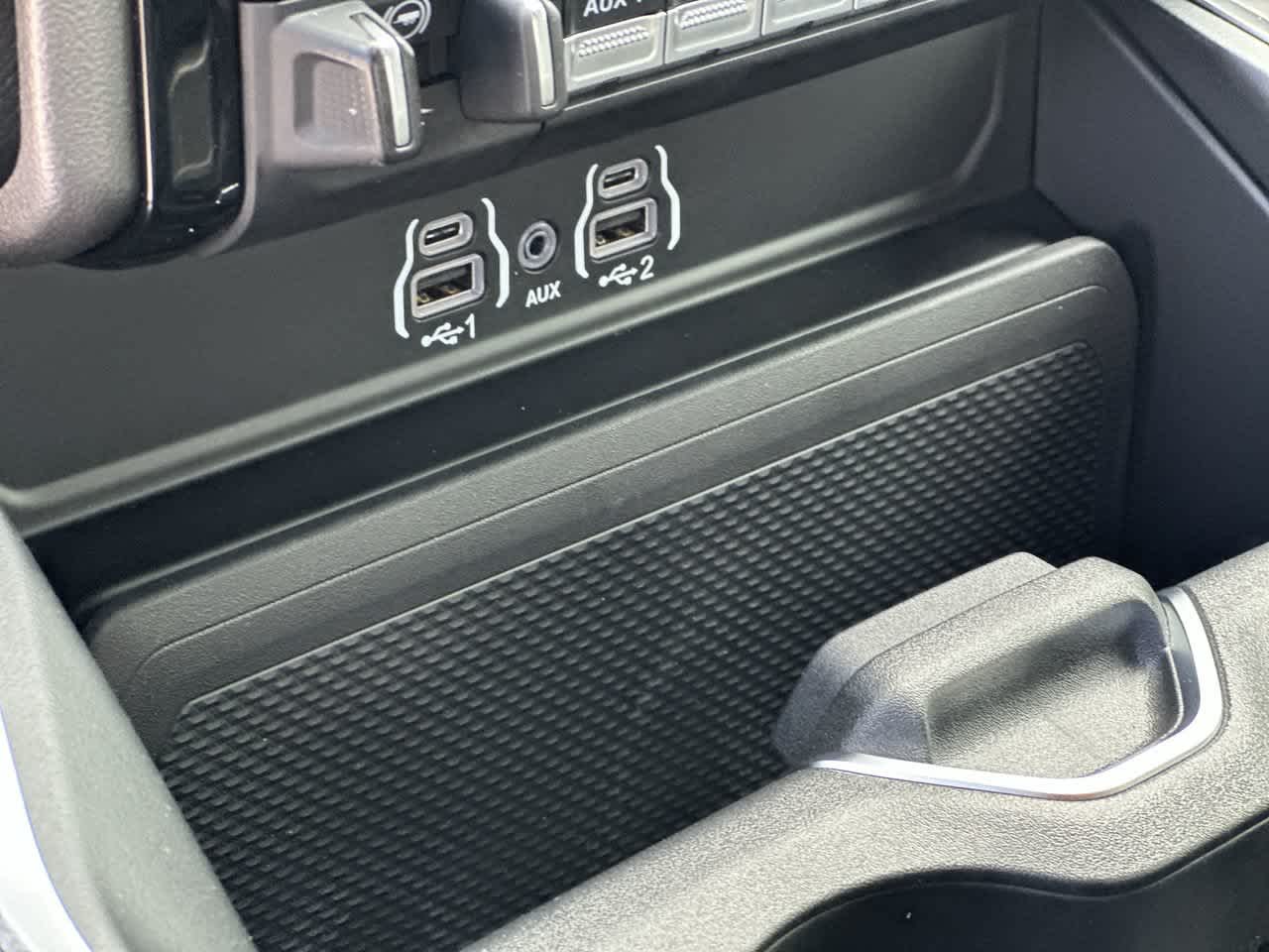 2027 RAM Ram 2500 RAM 2500 BIG HORN CREW CAB 4X4 6'4' BOX