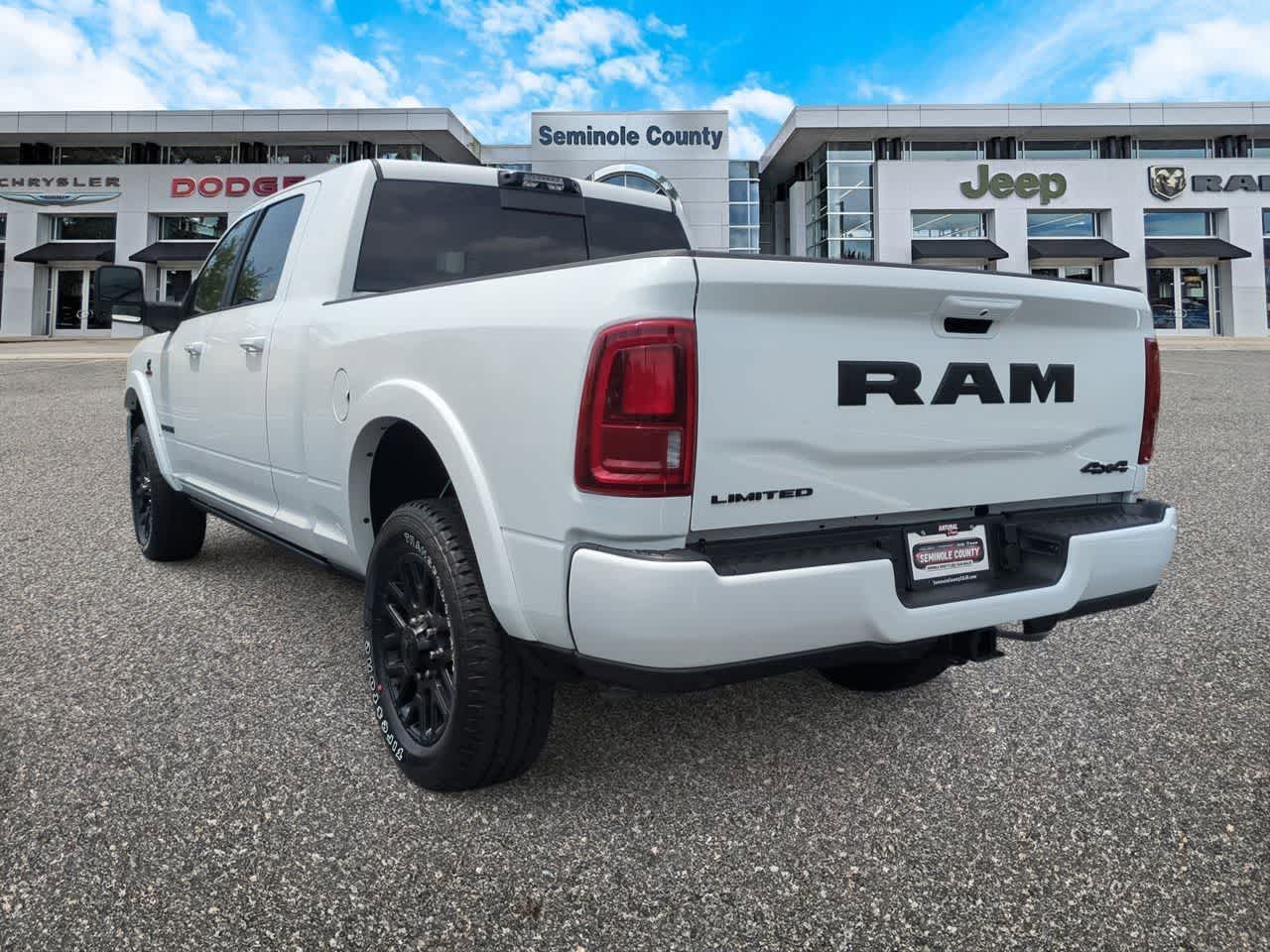 2026 RAM 2500 Limited Mega Cab 4x4 6'4' Box