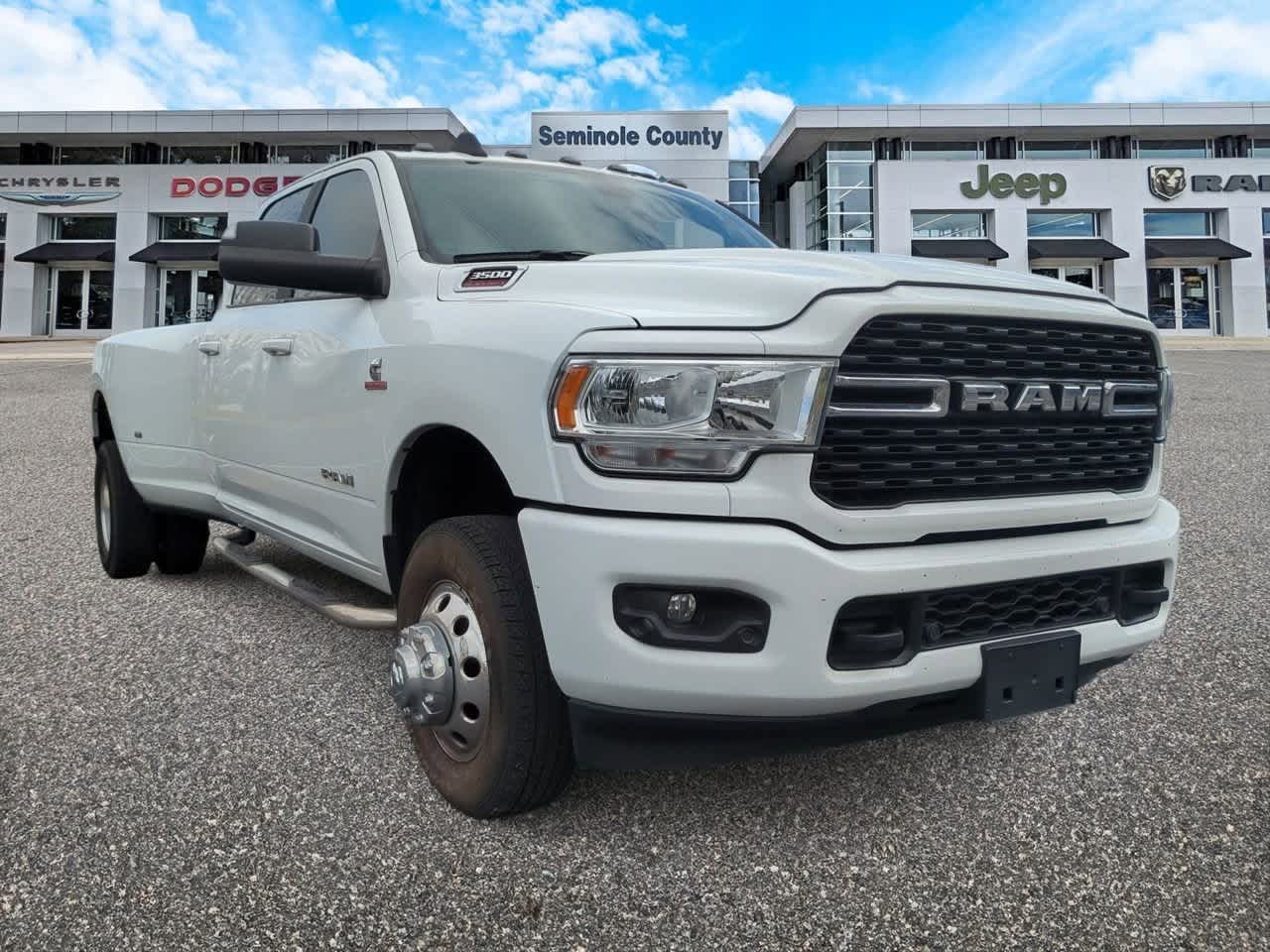 2022 RAM 3500 Lone Star Crew Cab 4x4 8' Box