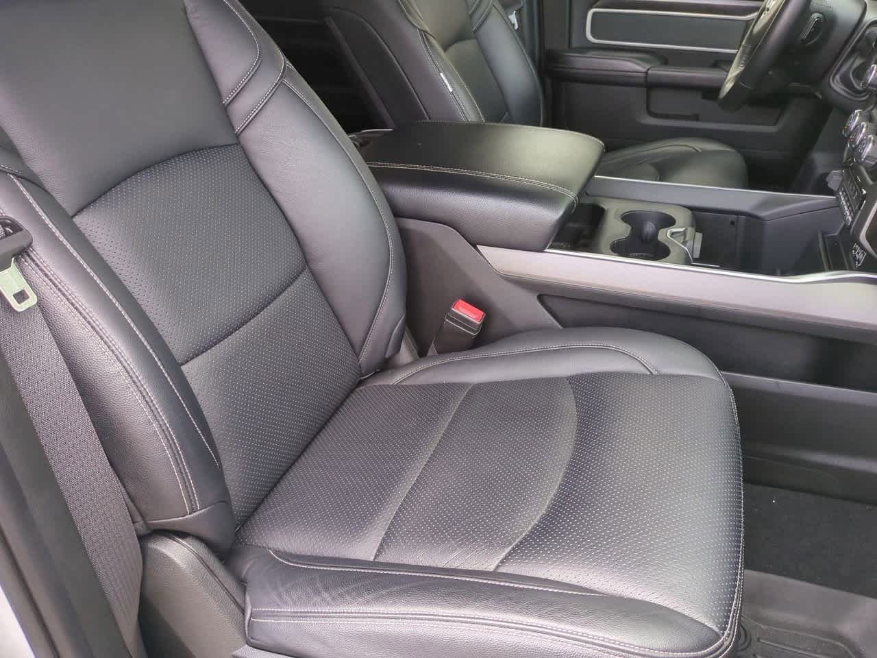 2022 RAM 3500 Lone Star Crew Cab 4x4 8' Box