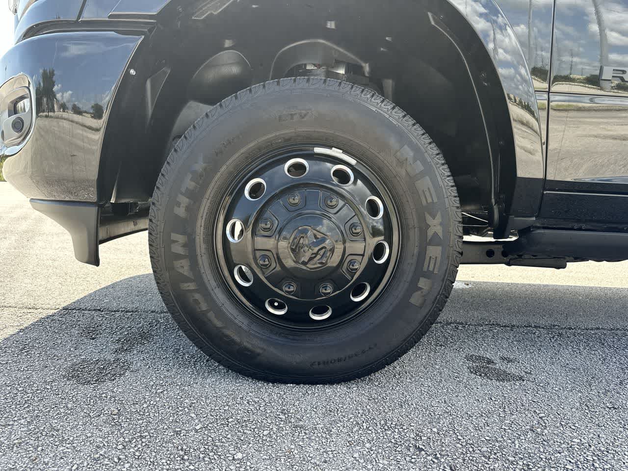 2024 RAM 3500 Limited Mega Cab 4x4 6'4' Box