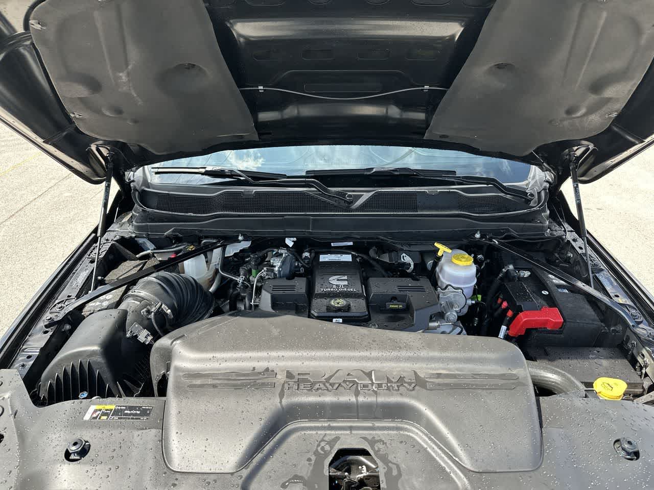 2024 RAM 3500 Limited Mega Cab 4x4 6'4' Box