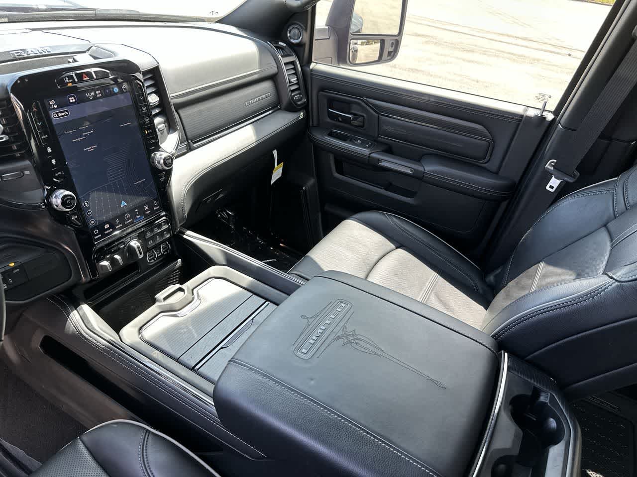 2024 RAM 3500 Limited Mega Cab 4x4 6'4' Box