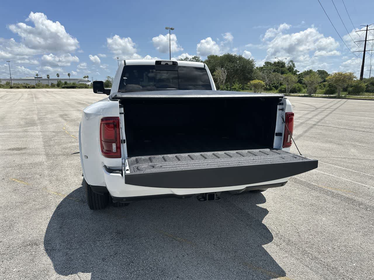 2026 RAM Ram 3500 RAM 3500 LIMITED MEGA CAB 4X4 6'4' BOX