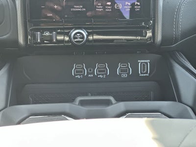2026 RAM 3500 RAM 3500 LIMITED MEGA CAB 4X4 6'4' BOX