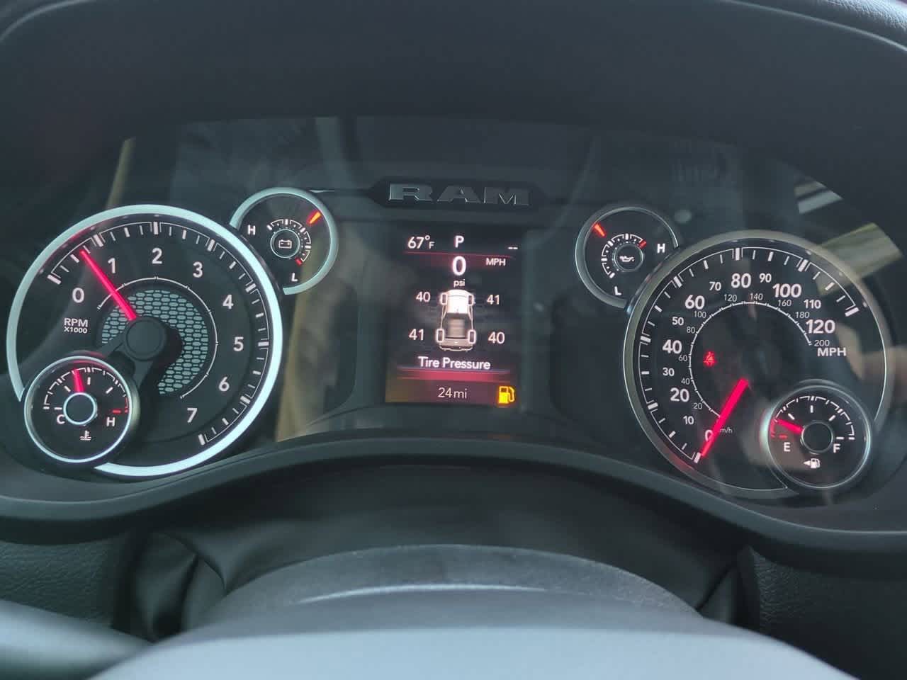 2026 RAM Ram 1500 RAM 1500 BIG HORN CREW CAB 4X2 5'7' BOX