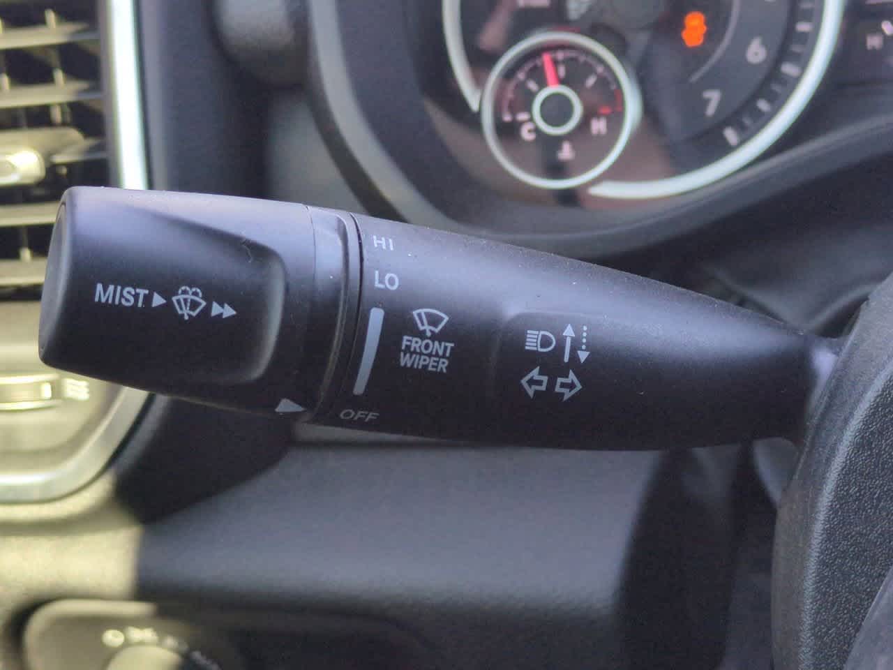 2026 RAM Ram 1500 RAM 1500 LARAMIE CREW CAB 4X2 5'7' BOX