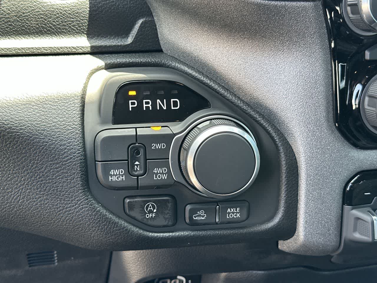 2026 RAM Ram 1500 RAM 1500 WARLOCK CREW CAB 4X4 5'7' BOX