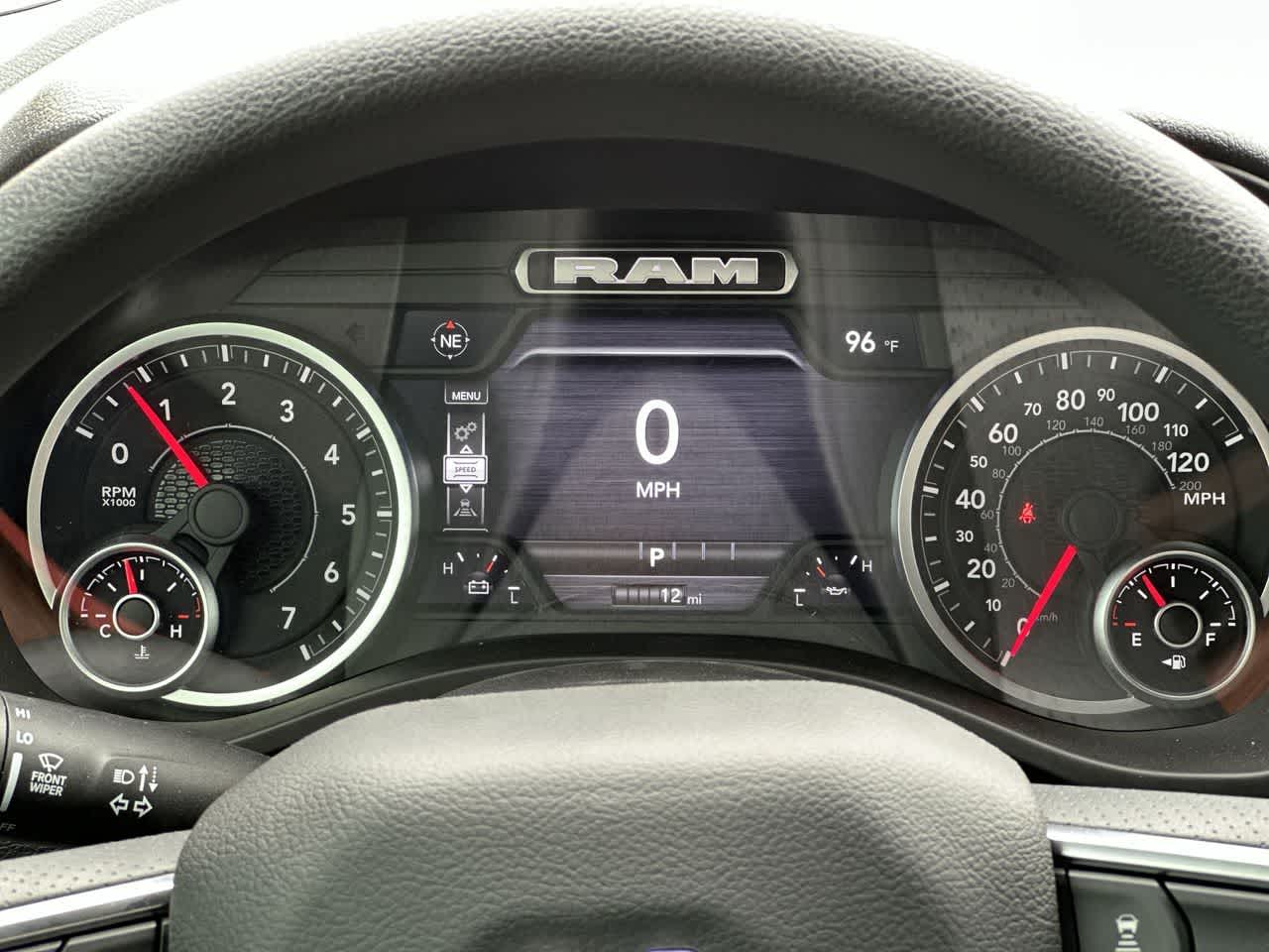 2026 RAM 1500 RAM 1500 WARLOCK CREW CAB 4X4 5'7' BOX