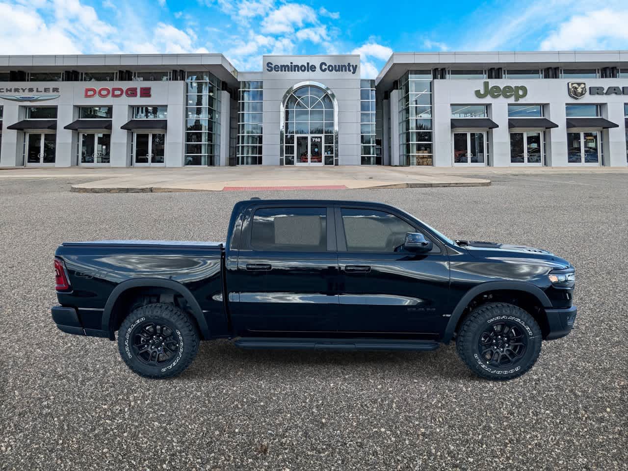 2027 RAM Ram 1500 RAM 1500 REBEL CREW CAB 4X4 5'7' BOX
