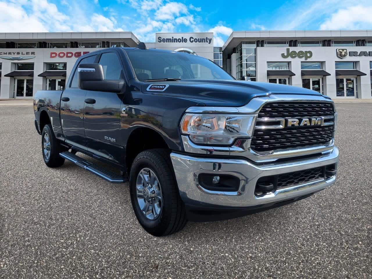 2024 RAM 2500 Big Horn Crew Cab 4x4 6'4' Box