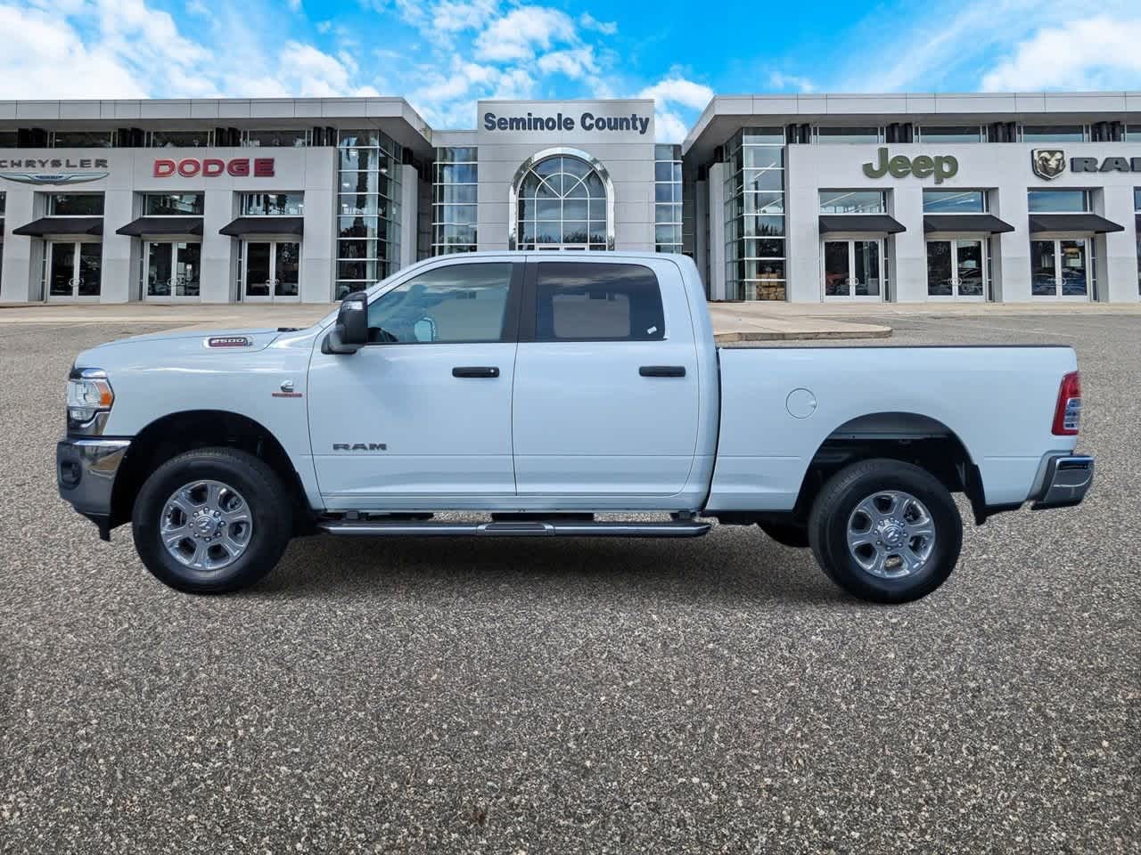 2024 RAM 2500 Big Horn Crew Cab 4x4 6'4' Box