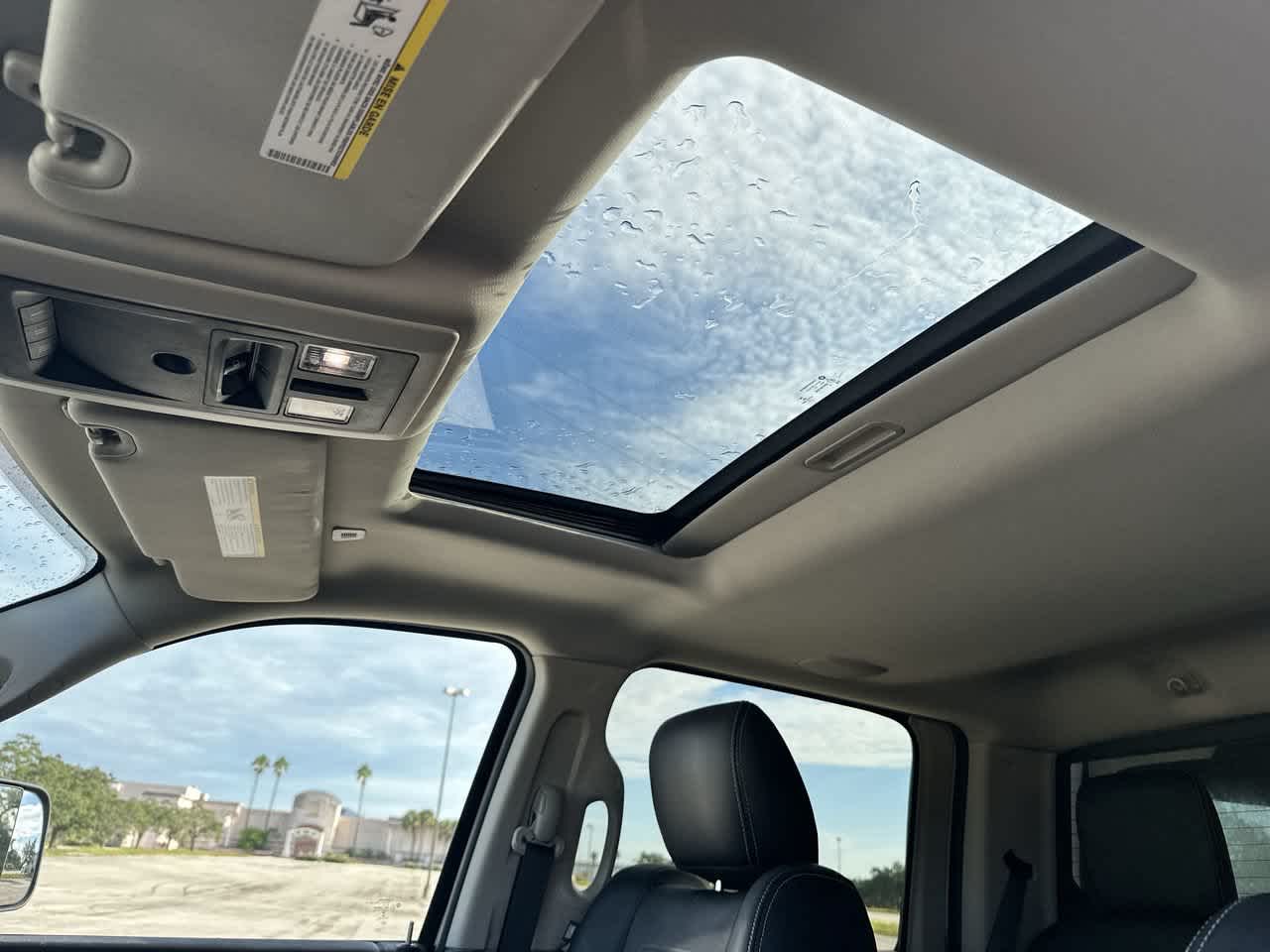 2018 RAM 2500 Laramie Crew Cab 4x4 6'4' Box