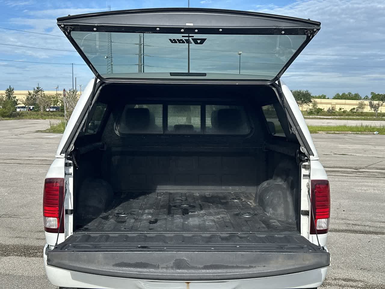 2018 RAM 2500 Laramie Crew Cab 4x4 6'4' Box
