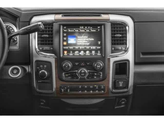 2018 RAM 2500 Laramie Crew Cab 4x4 6'4' Box