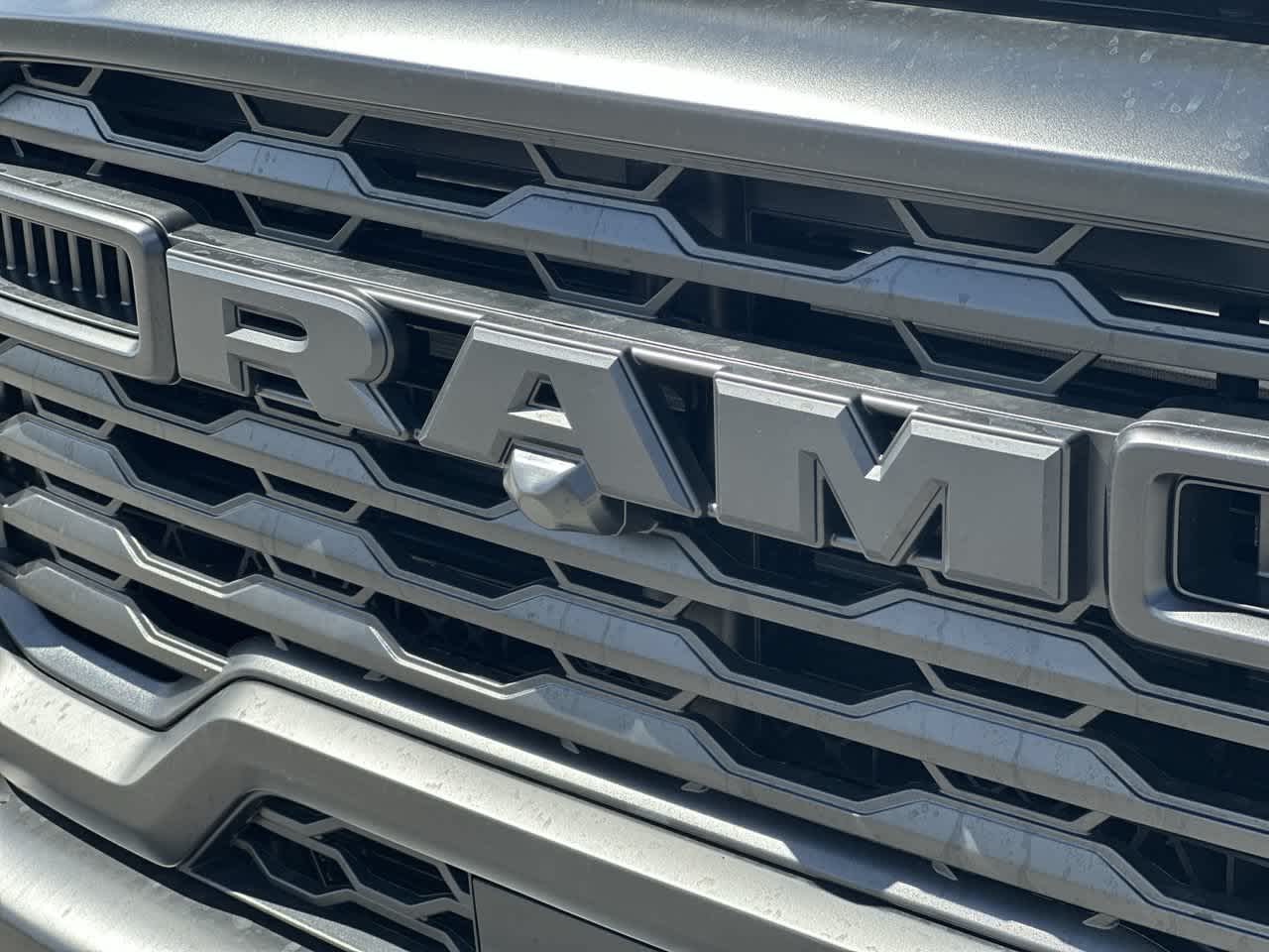 2027 RAM Ram 3500 Chassis Cab RAM 3500 TRADESMAN CREW CAB CHASSIS 4X4 60' CA