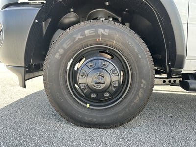 2027 RAM Ram 3500 Chassis Cab RAM 3500 TRADESMAN CREW CAB CHASSIS 4X4 60' CA