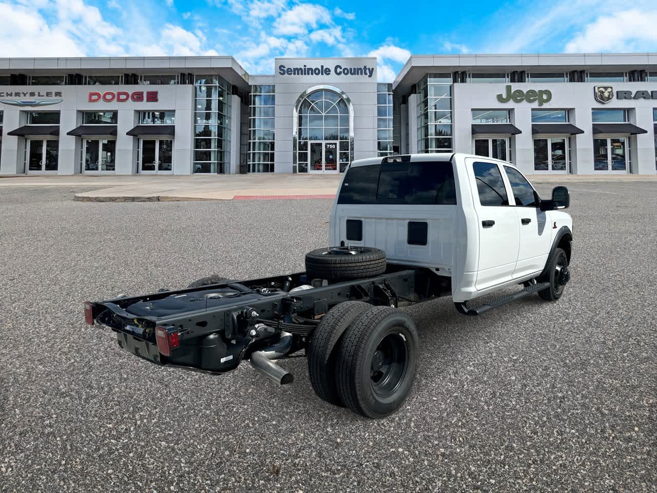 2027 RAM Ram 3500 Chassis Cab RAM 3500 TRADESMAN CREW CAB CHASSIS 4X4 60' CA