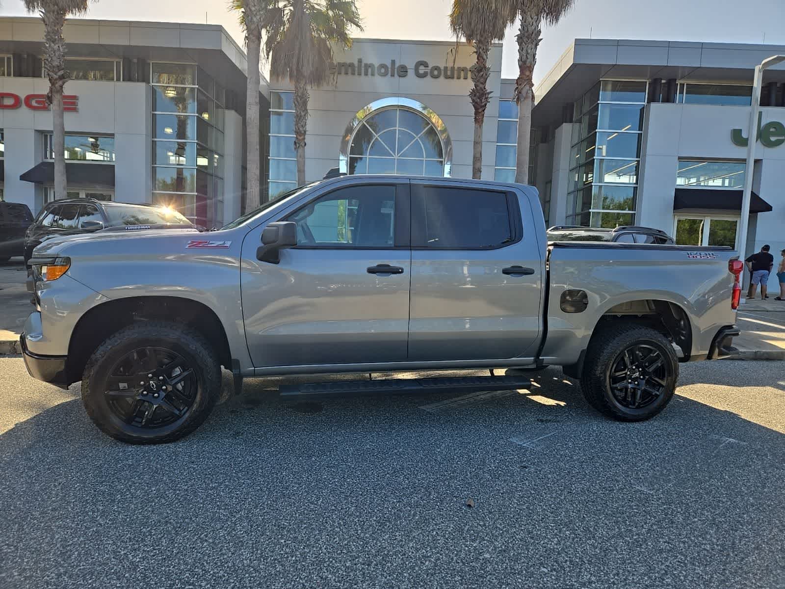 2025 Chevrolet Silverado 1500 4WD Crew Cab Short Bed Custom Trail Boss