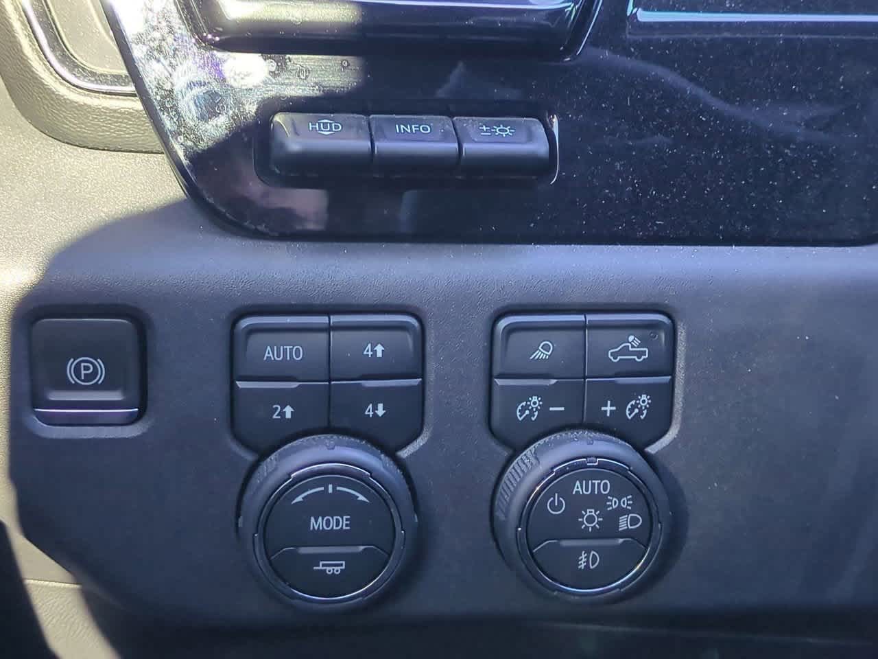 2024 Chevrolet Silverado 1500 4WD Crew Cab Short Bed ZR2