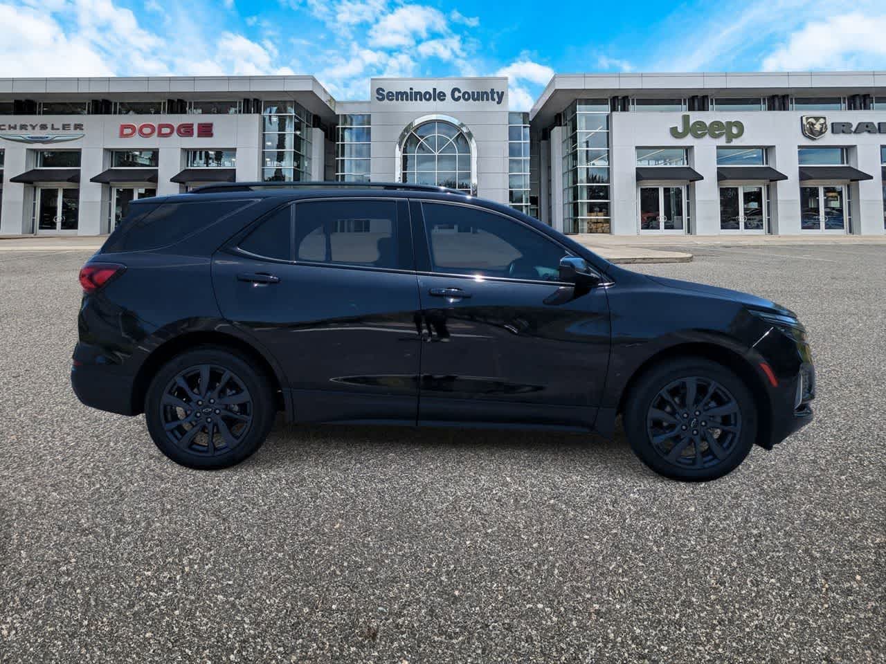 2023 Chevrolet Equinox FWD RS