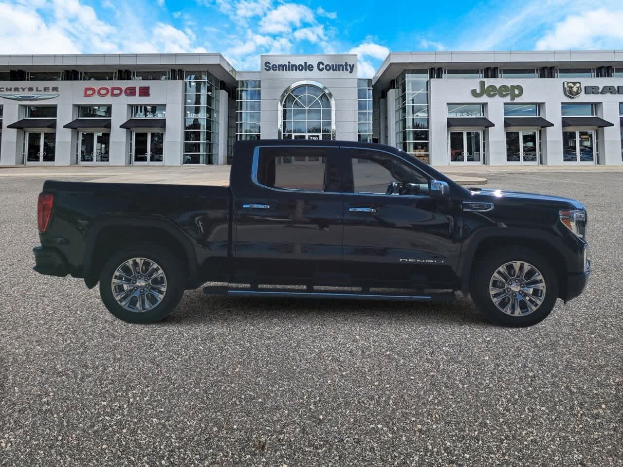 2021 GMC Sierra 1500 2WD Crew Cab Short Box Denali