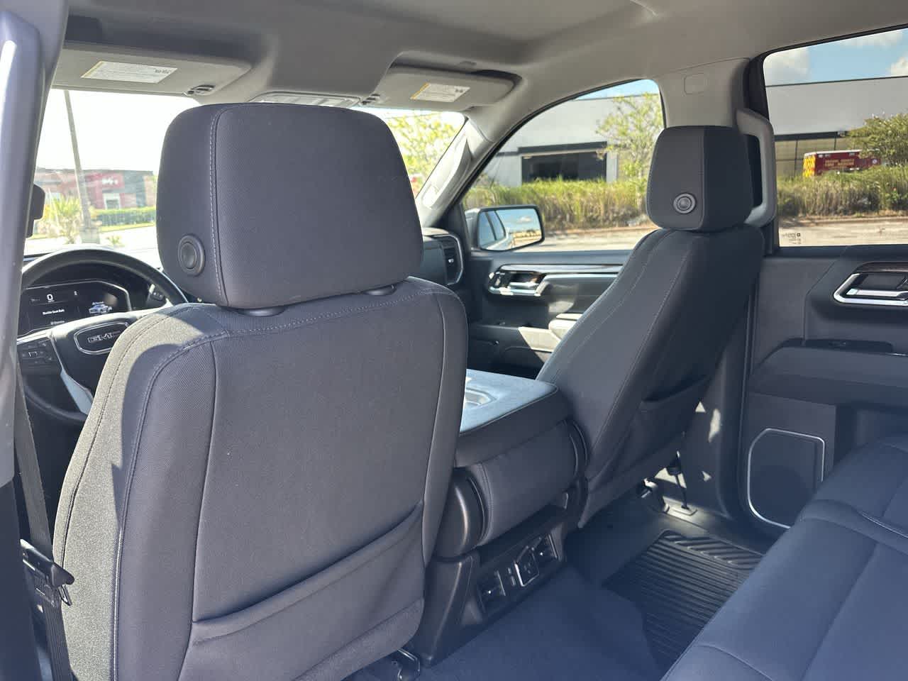 2023 GMC Sierra 1500 4WD Crew Cab Short Box Elevation with 3SB