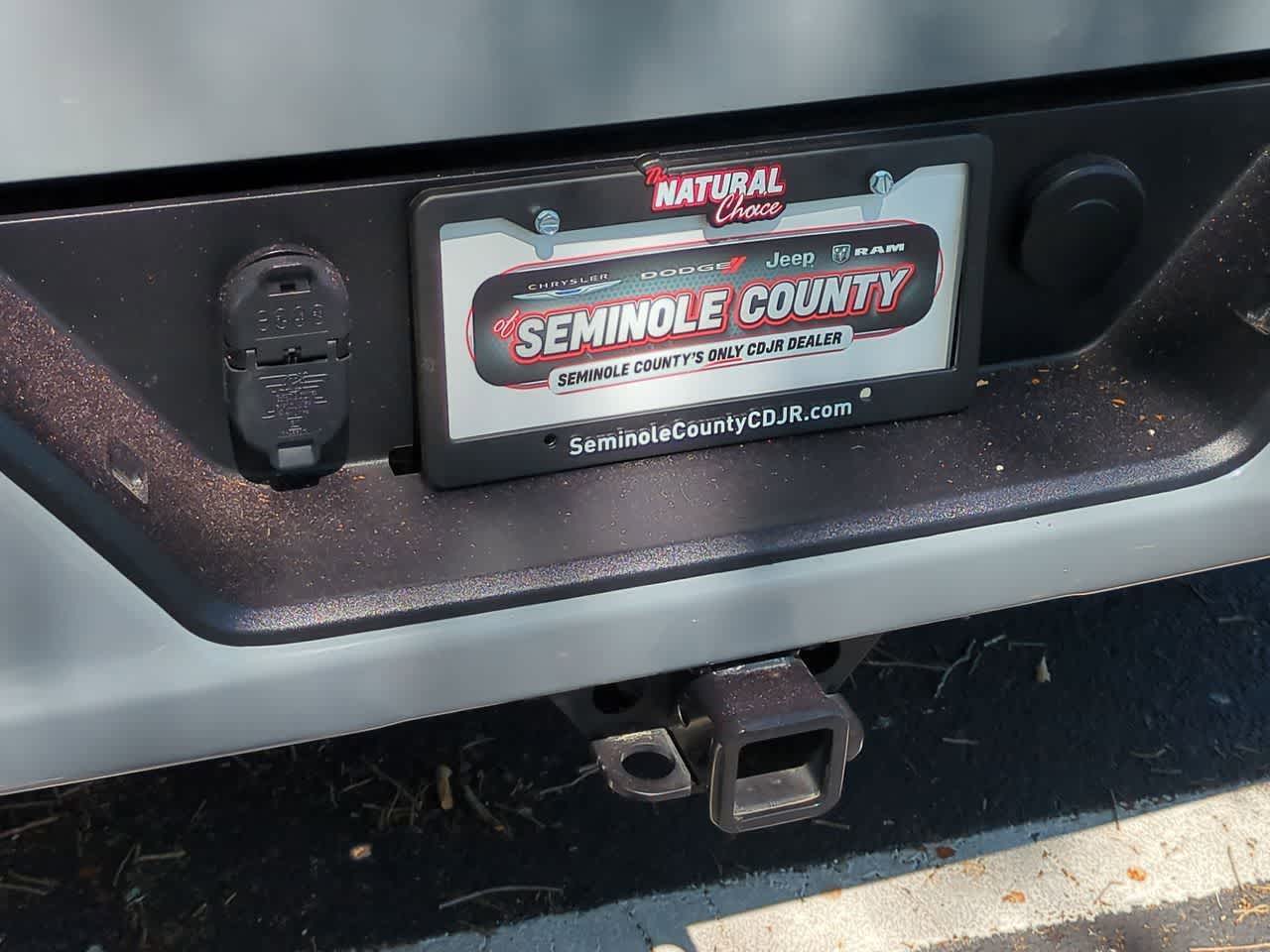 2024 GMC Sierra 1500 4WD Crew Cab Short Box Elevation with 3VL