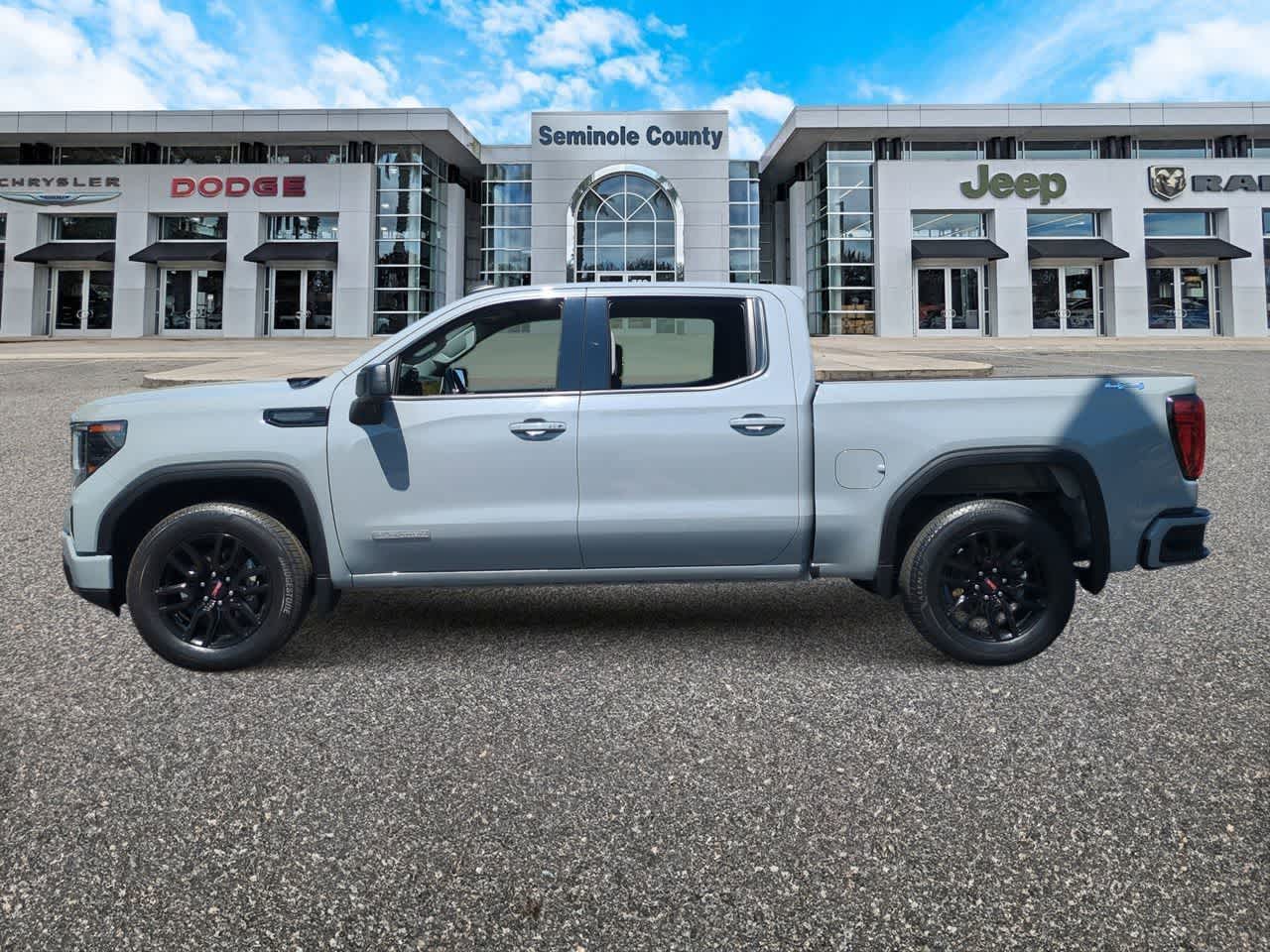2024 GMC Sierra 1500 4WD Crew Cab Short Box Elevation with 3VL