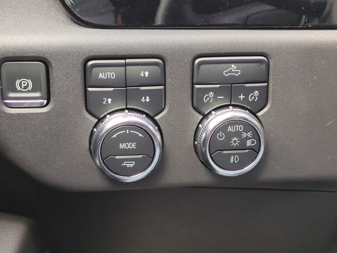 2024 GMC Sierra 1500 4WD Crew Cab Short Box Elevation with 3SB