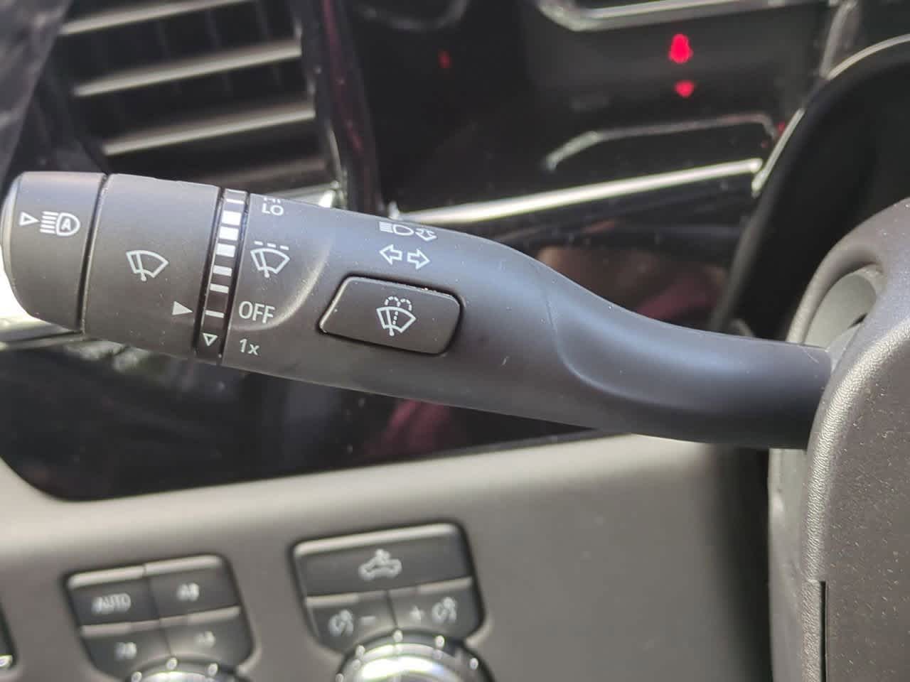 2024 GMC Sierra 1500 4WD Crew Cab Short Box Elevation with 3SB