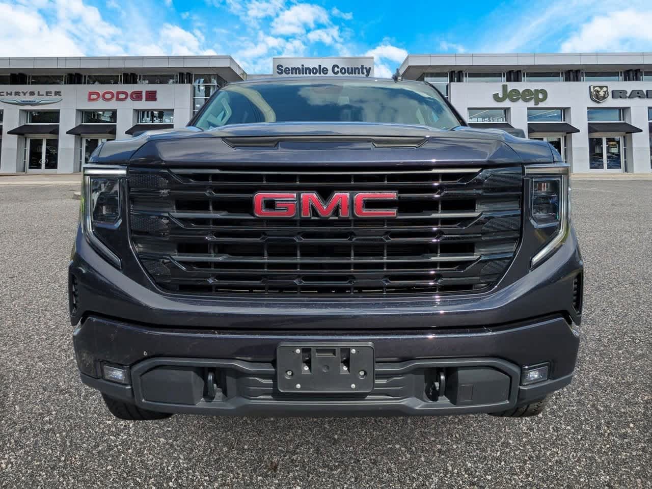 2024 GMC Sierra 1500 4WD Crew Cab Short Box Elevation with 3SB