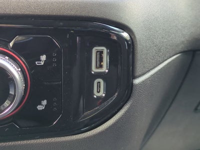 2024 GMC Sierra 1500 4WD Crew Cab Short Box Elevation with 3SB