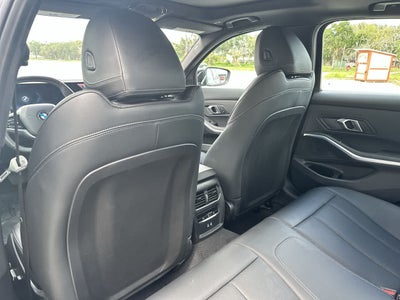 2025 BMW 330i xDrive