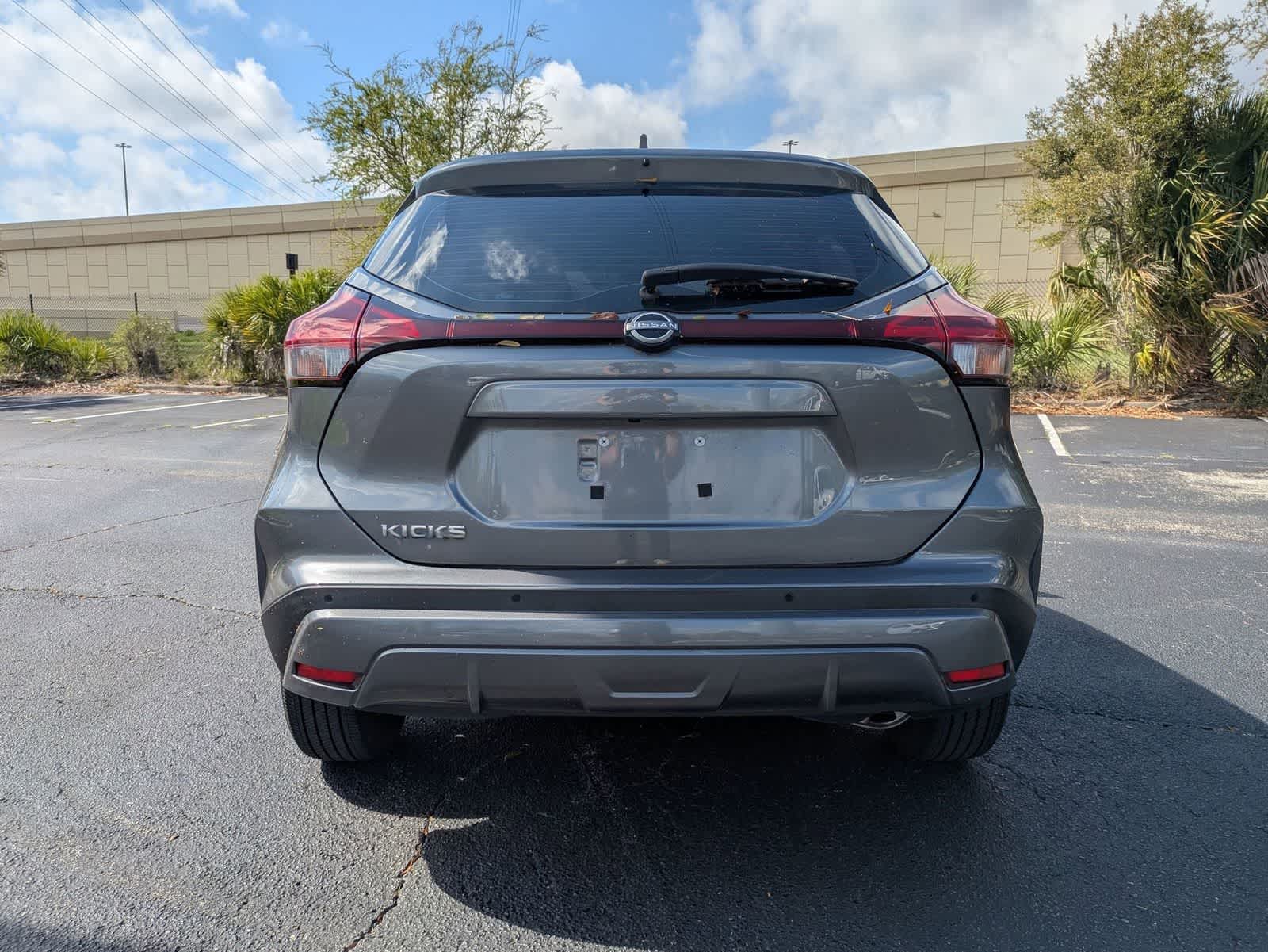 2023 Nissan Kicks S Xtronic CVT