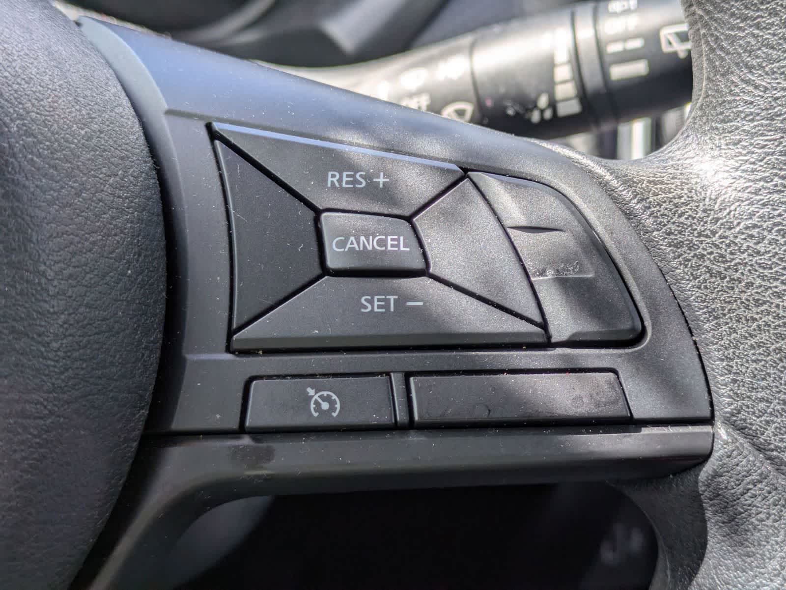 2023 Nissan Kicks S Xtronic CVT