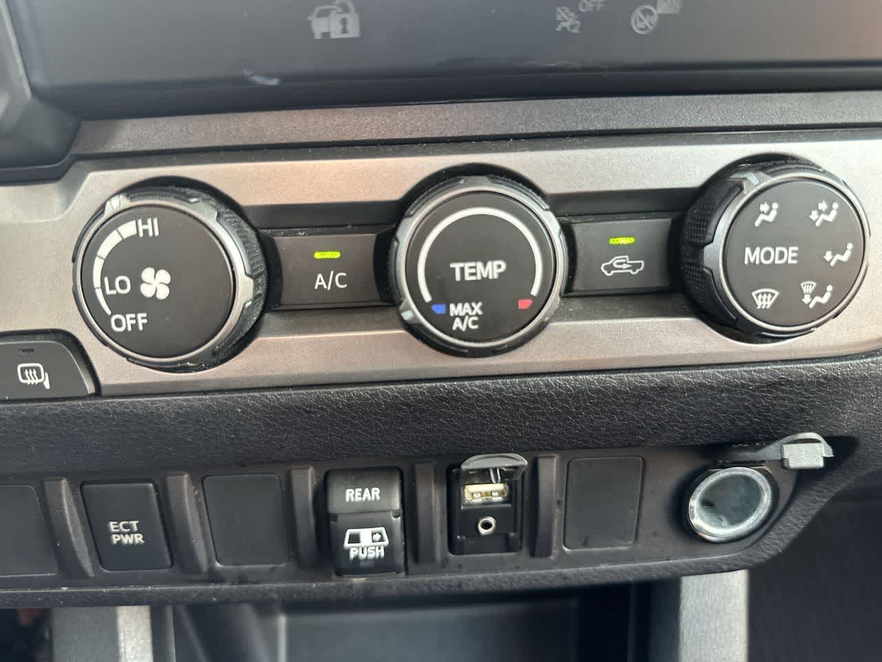 2019 Toyota Tacoma SR5 V6
