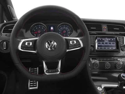 2017 Volkswagen Golf GTI SE 4-Door