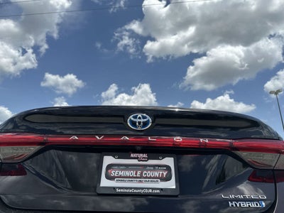 2021 Toyota Avalon Limited Hybrid