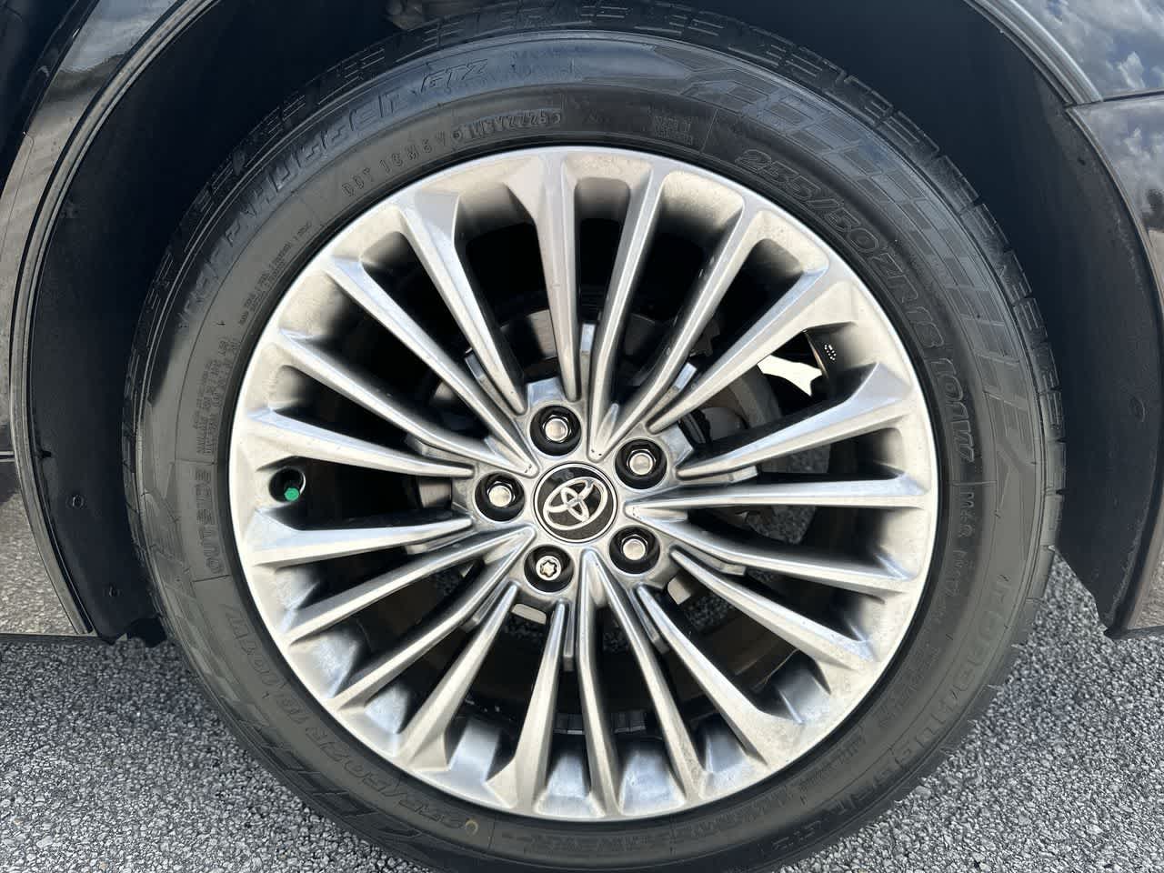 2021 Toyota Avalon Limited Hybrid