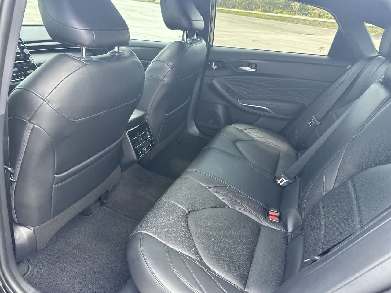 2021 Toyota Avalon Limited Hybrid