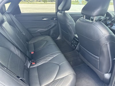 2021 Toyota Avalon Limited Hybrid